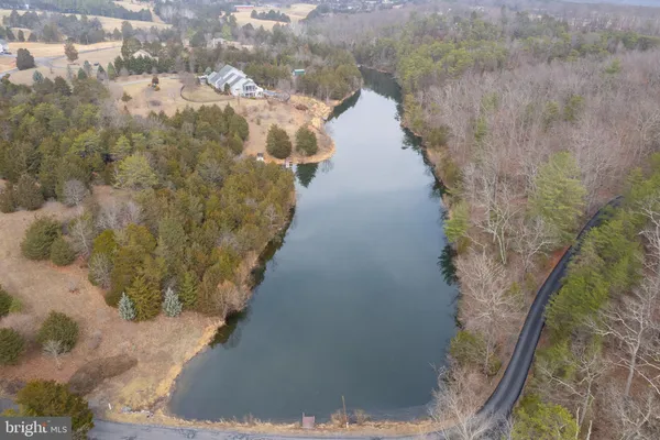 $695,000 | 220 Lakeland Circle, Middletown, VA 22645