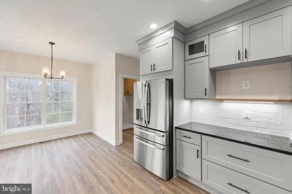 $695,000 | 220 Lakeland Circle, Middletown, VA 22645