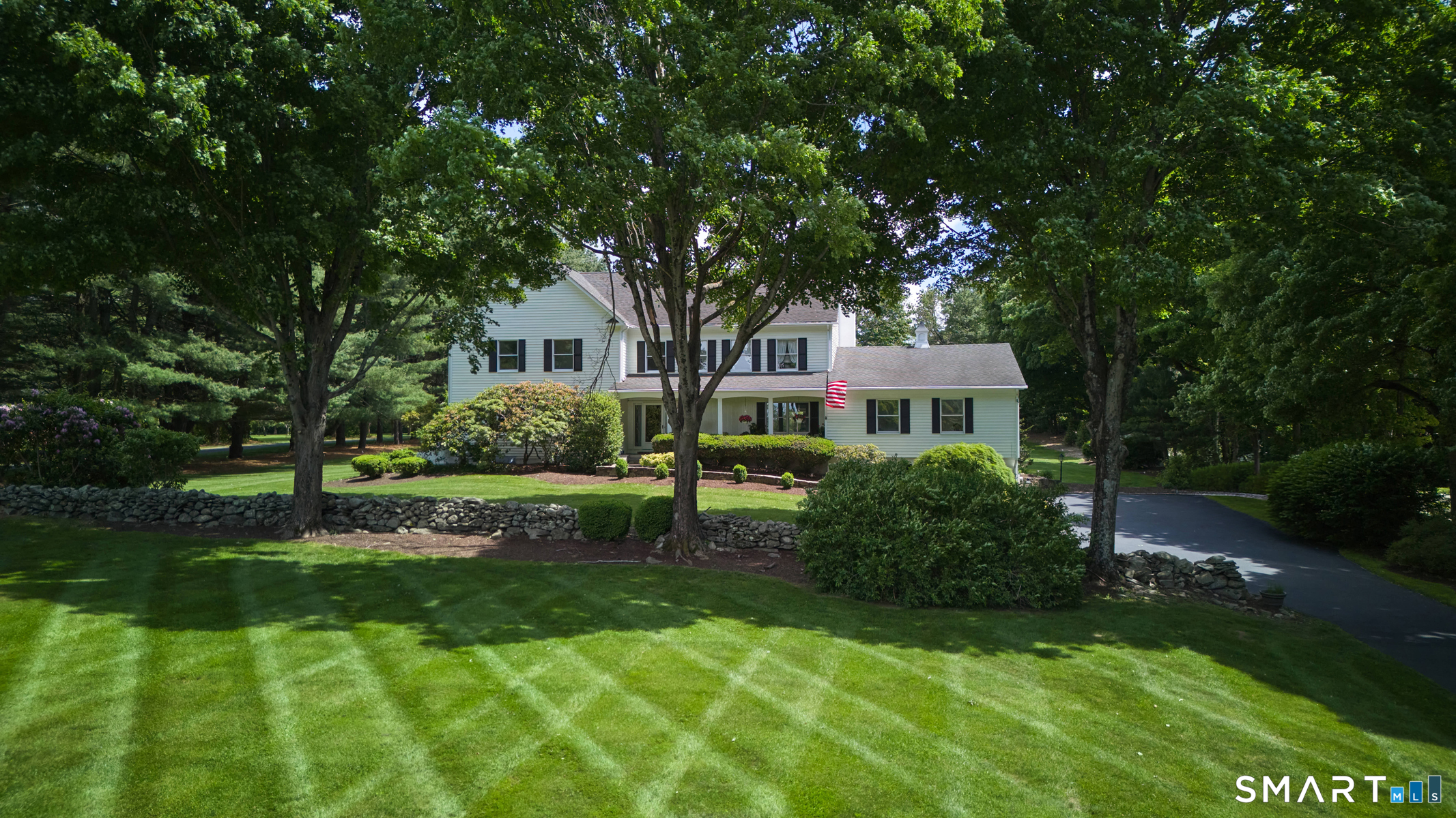 345 Rock House Road Easton, CT 06612 - Photo 3 of 31
