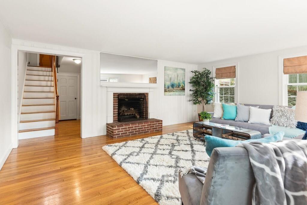 29 Boston Rock Road Melrose, MA 02176 - Photo 7 of 33 Gallery Image 7