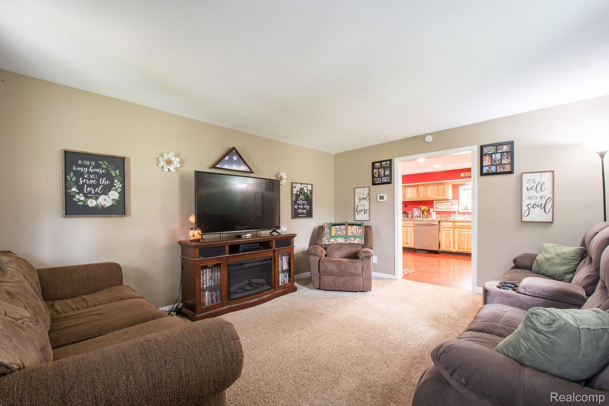 2506 Holt Road Williamston, MI 48895 - Photo 7 of 26 mXY2VJg8.jpeg