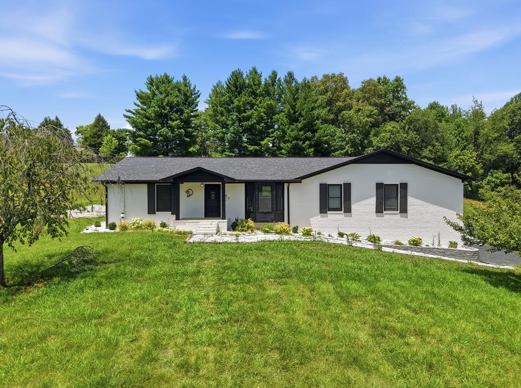 237 Southfork Road Sparta, TN 38583 - Photo 1 of 47