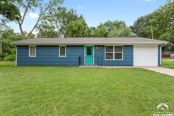$292,900 | 1618 Pennsylvania Street, Lawrence, KS 66044