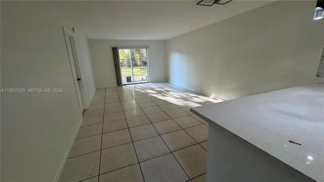 $2,400 | 4111 Stirling Road, Unit 102, Fort Lauderdale, FL 33314
