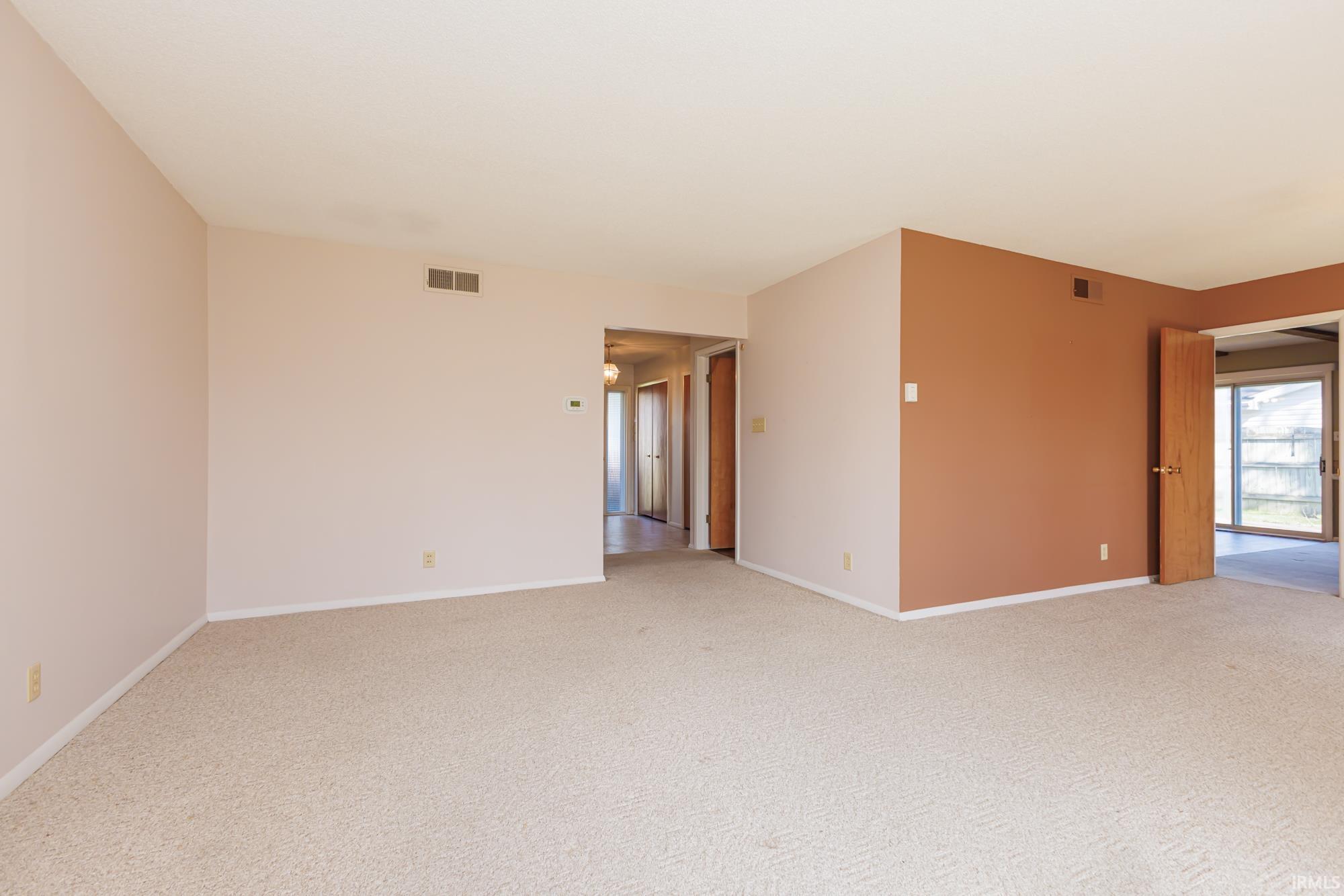 3105 West Riggin Road Muncie, IN 47304 - Photo 6 of 28 Gallery Image 6
