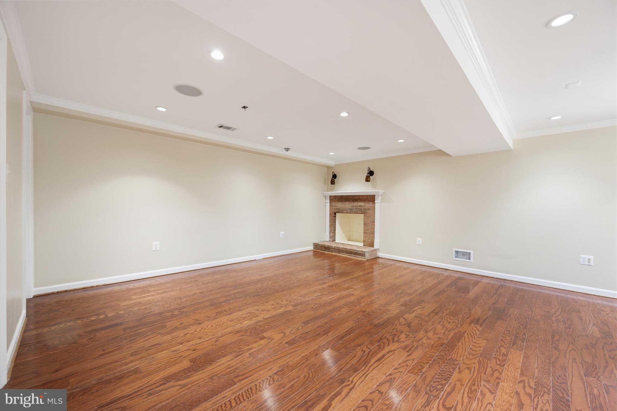 124 Woodland Road Gaithersburg, MD 20877 - Photo 28 of 79 Gallery Image 28