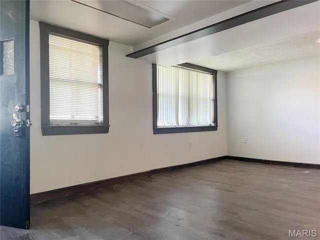 $1,350 | 1717 Lasalle Street, Belleville, IL 62221