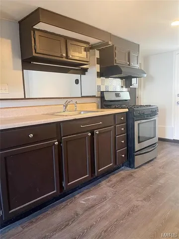 $1,350 | 1717 Lasalle Street, Belleville, IL 62221