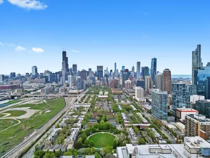 $3,800 | 1530 South State Street, Unit 1009, Chicago, IL 60605