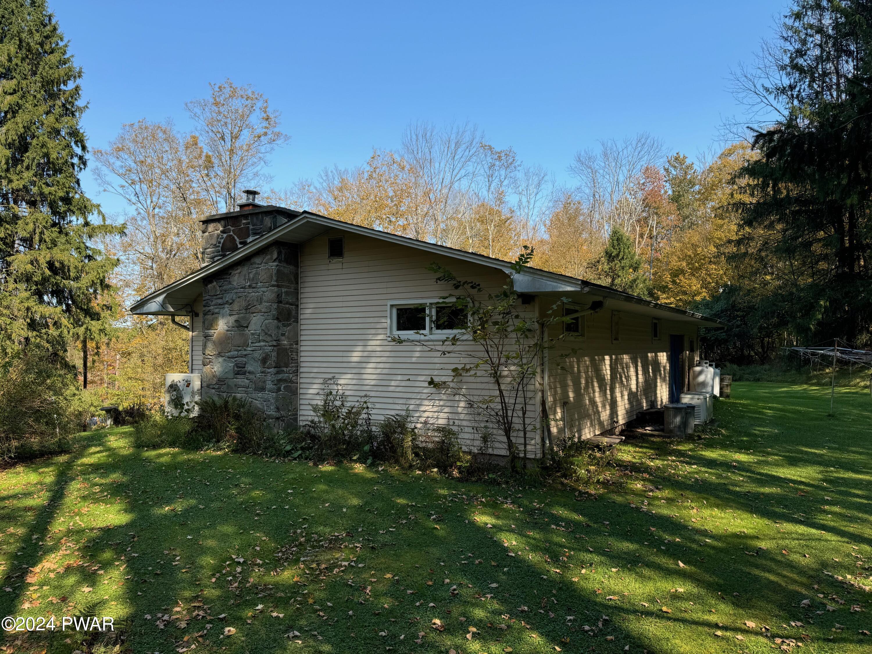 454 O'Connell Road Waymart, PA 18472 - Photo 17 of 29