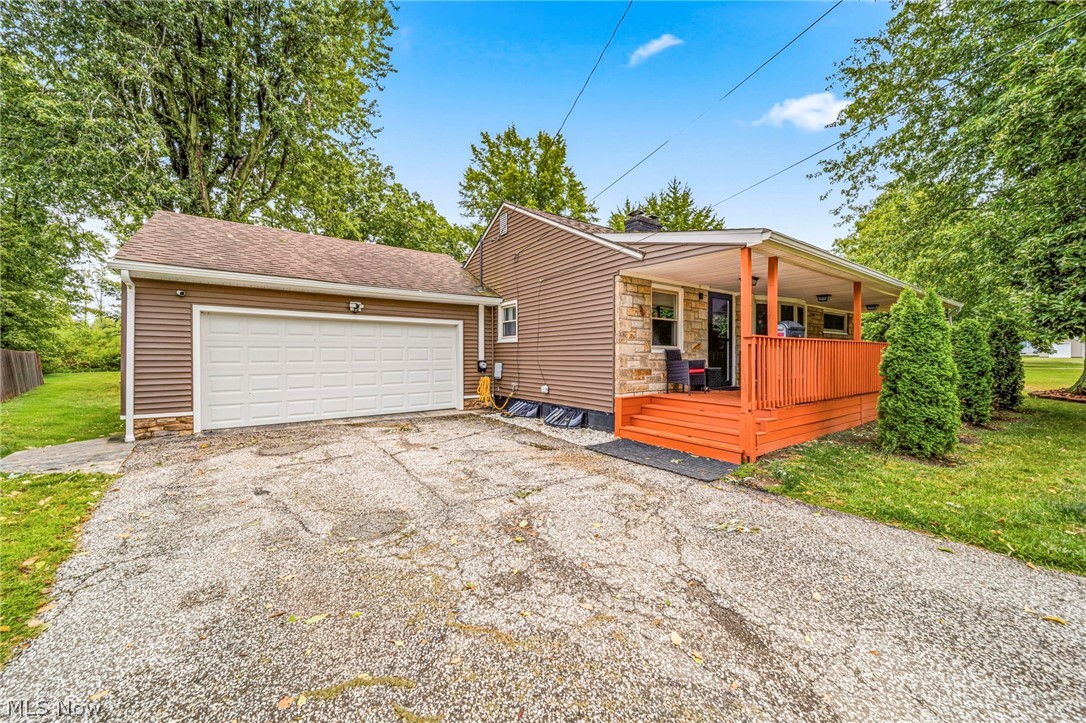 353 Ansel Road Geneva, OH 44041 - Photo 3 of 36 Gallery Image 3