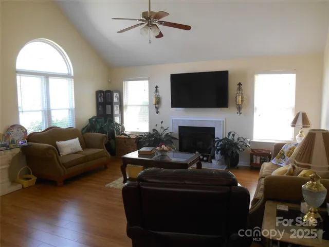 $325,000 | 158 Margaret Turner Road, Charlotte, NC 28216