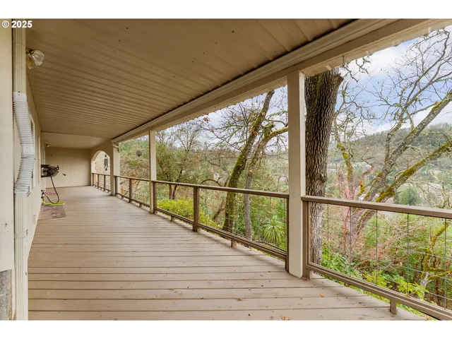 $440,000 | 171 Rachel Lynn Way, Roseburg, OR 97471