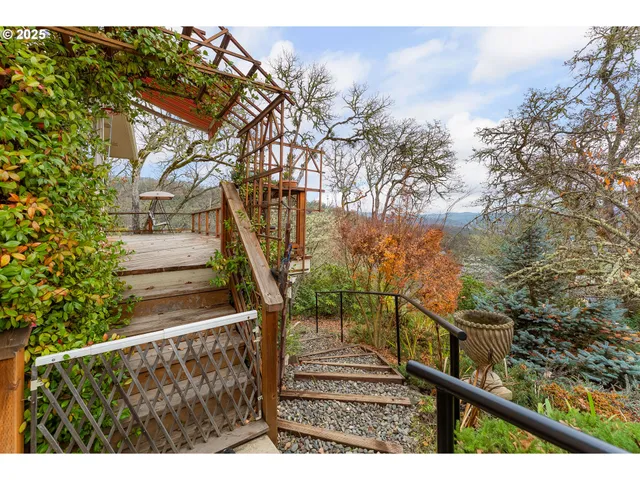 $440,000 | 171 Rachel Lynn Way, Roseburg, OR 97471