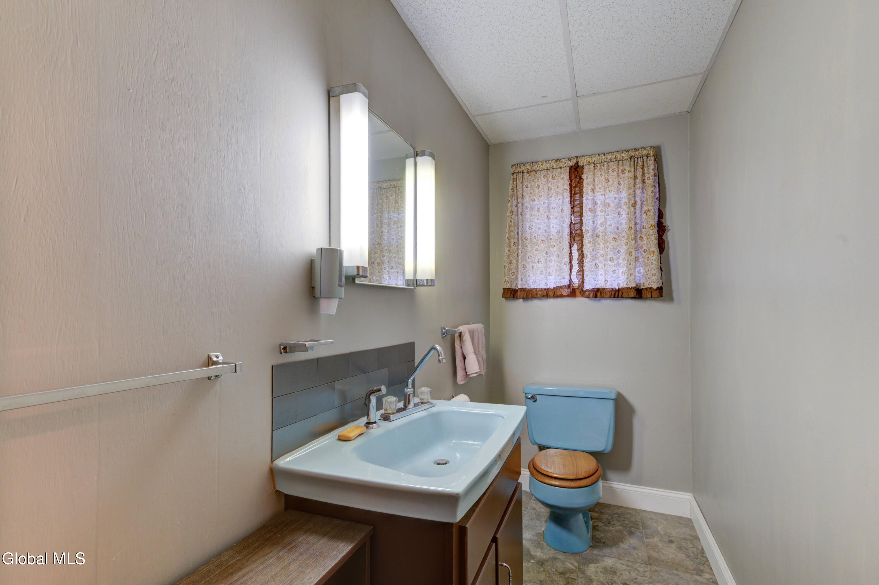 6 Tulip Street, Unit 4 AND 6 Rotterdam, NY 12306 - Photo 13 of 21 36- 4-6 Tullip