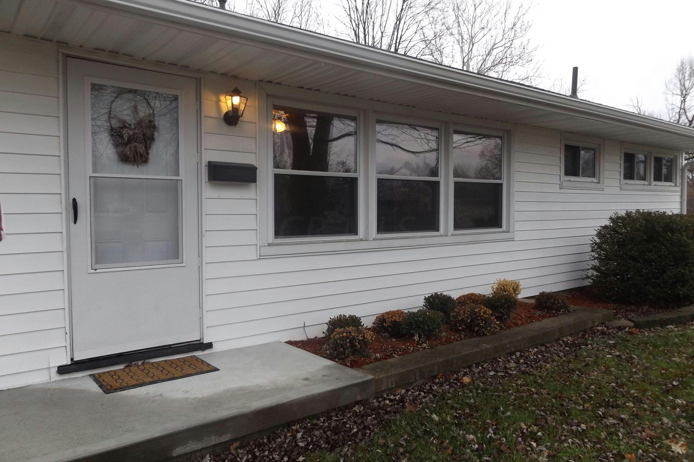 4582 Grimsby Road Columbus, OH 43227 - Photo 4 of 22 Gallery Image 4
