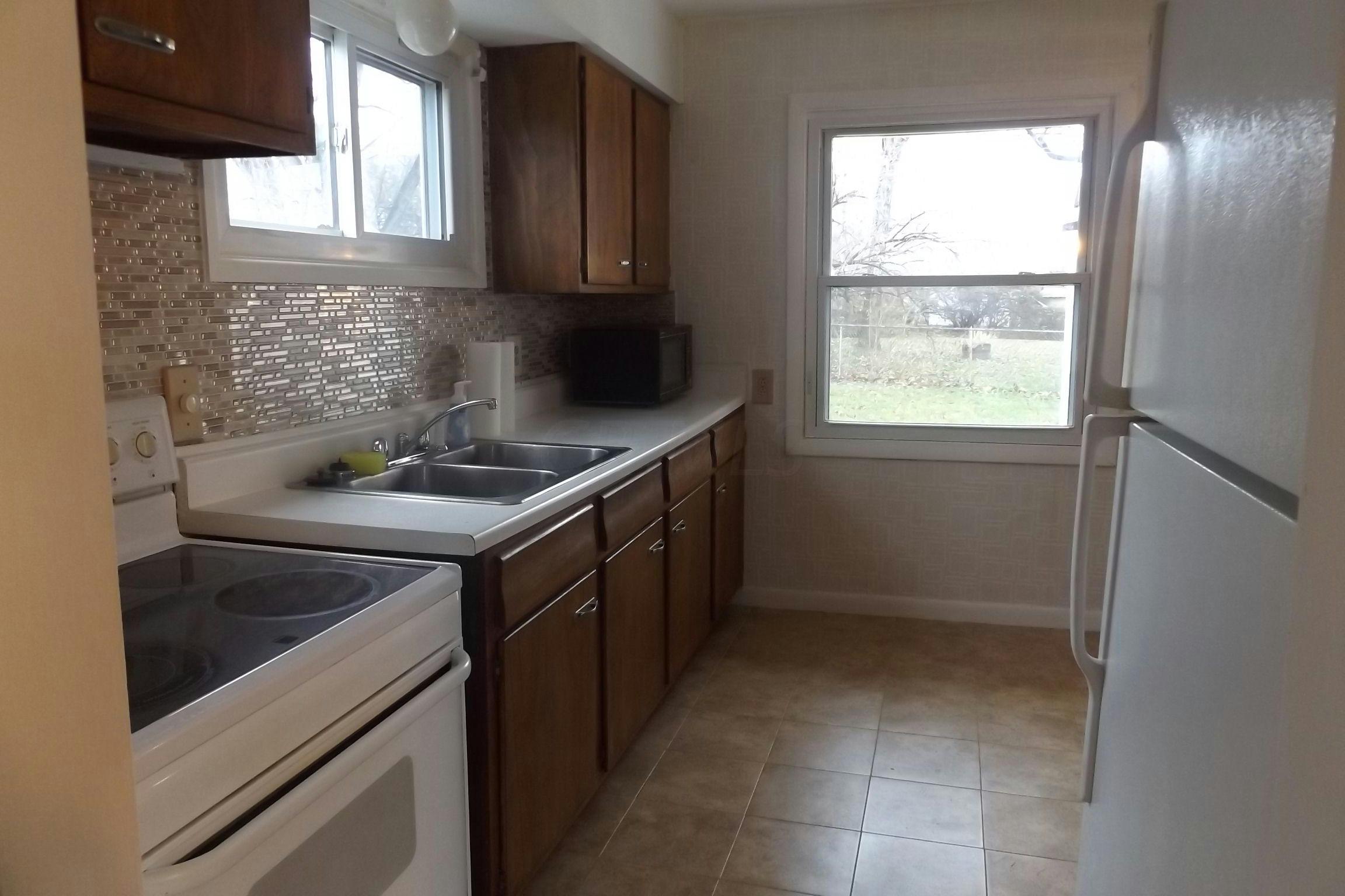 4582 Grimsby Road Columbus, OH 43227 - Photo 8 of 22 Gallery Image 8