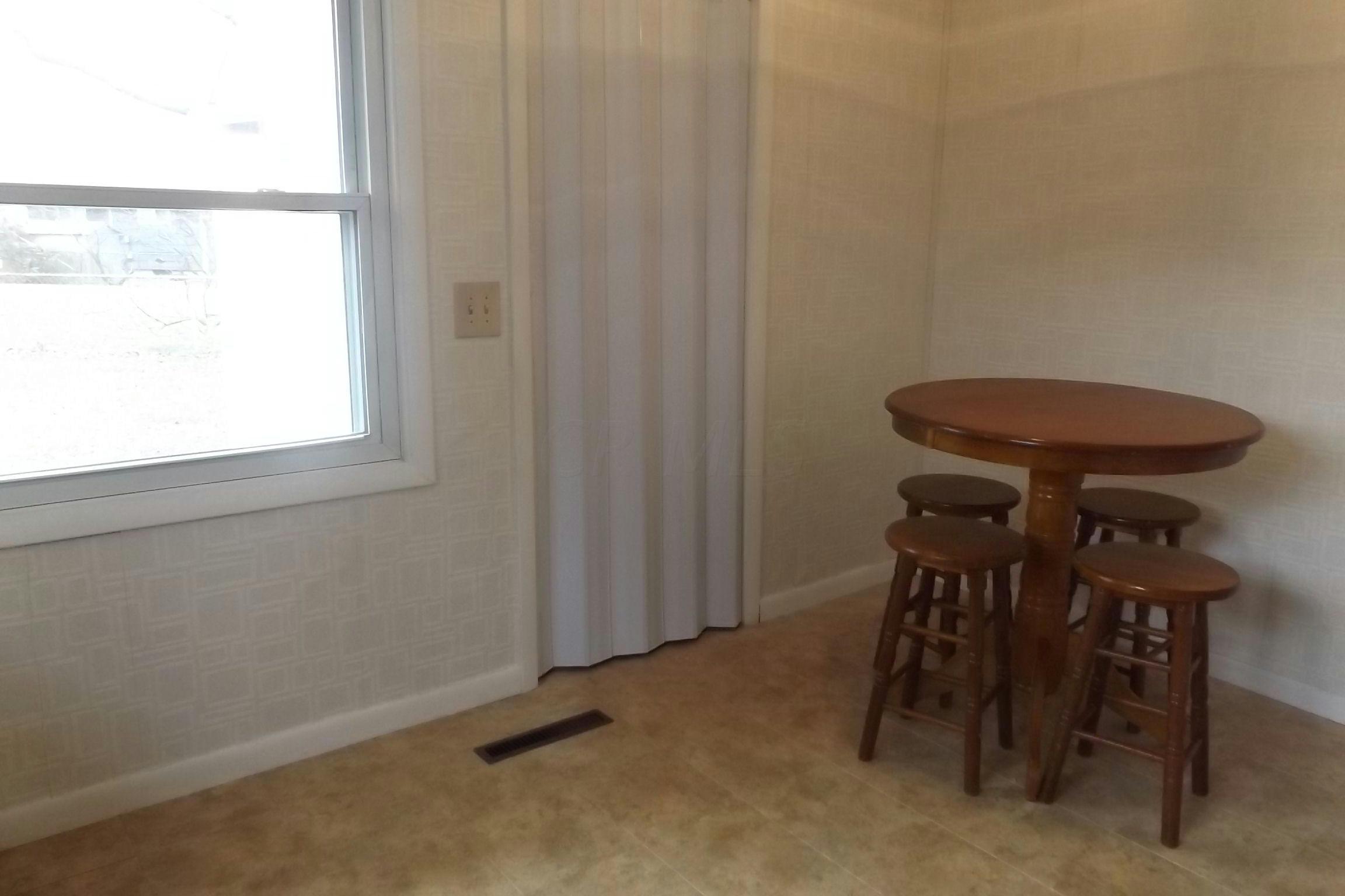 4582 Grimsby Road Columbus, OH 43227 - Photo 10 of 22 Gallery Image 10