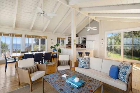 $4,250,000 | 123 Gerard Drive, East Hampton, NY 11937