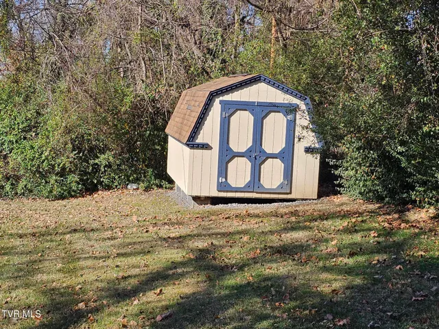 $1,200 | 1228 East Sullivan Court, Kingsport, TN 37664