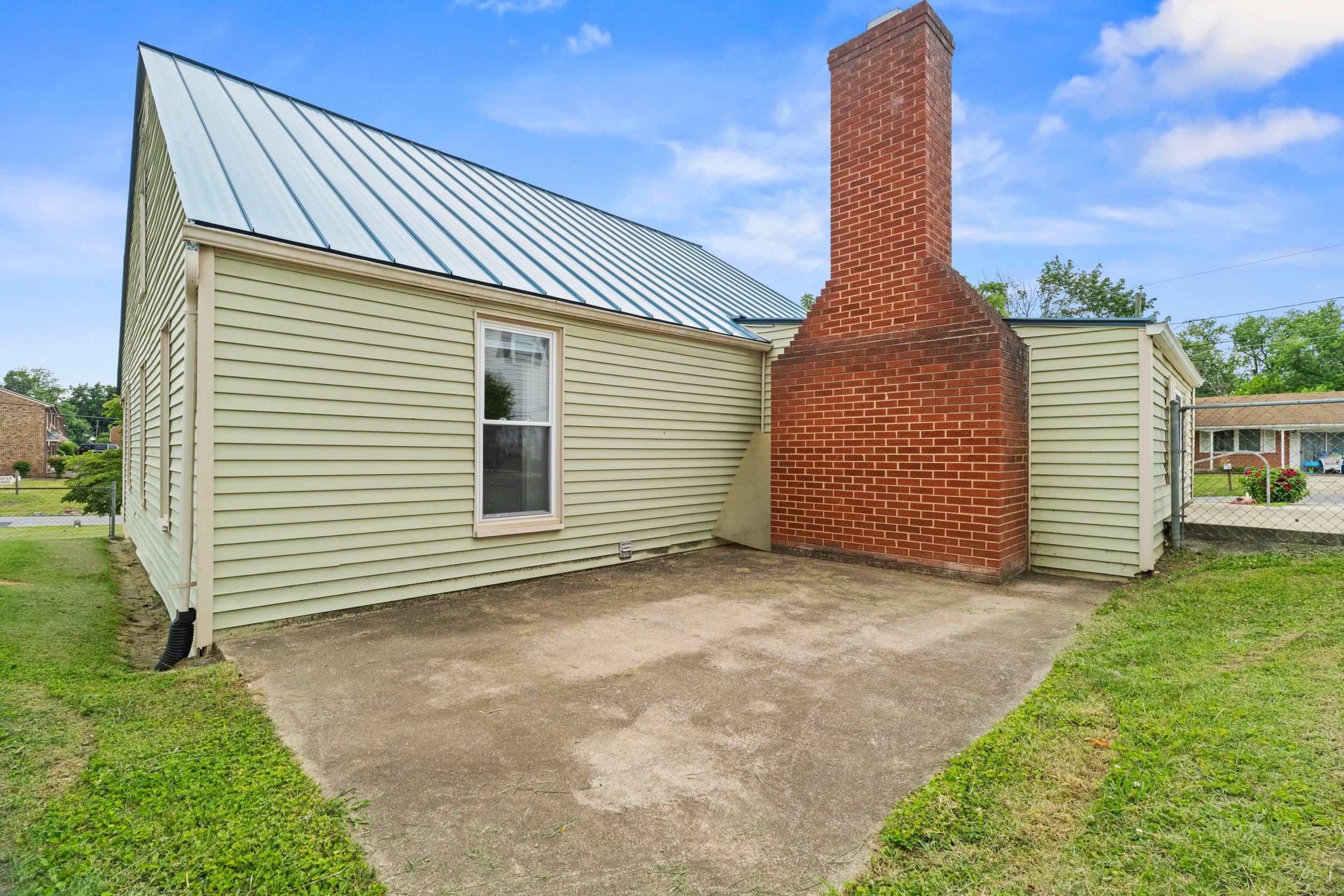 403 Betsy Bell Road Staunton, VA 24401 - Photo 38 of 59 VIRTUALLY STAGED PATIO AREA