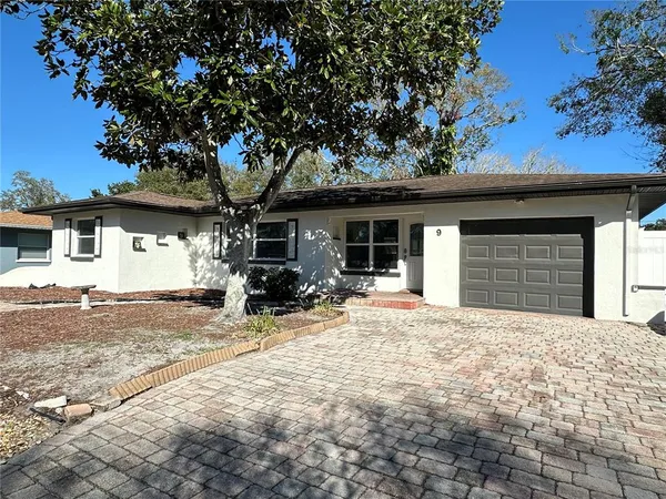 $3,000 | 9 North Aurora Avenue, Clearwater, FL 33765