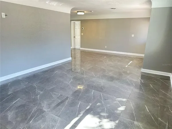 $3,000 | 9 North Aurora Avenue, Clearwater, FL 33765