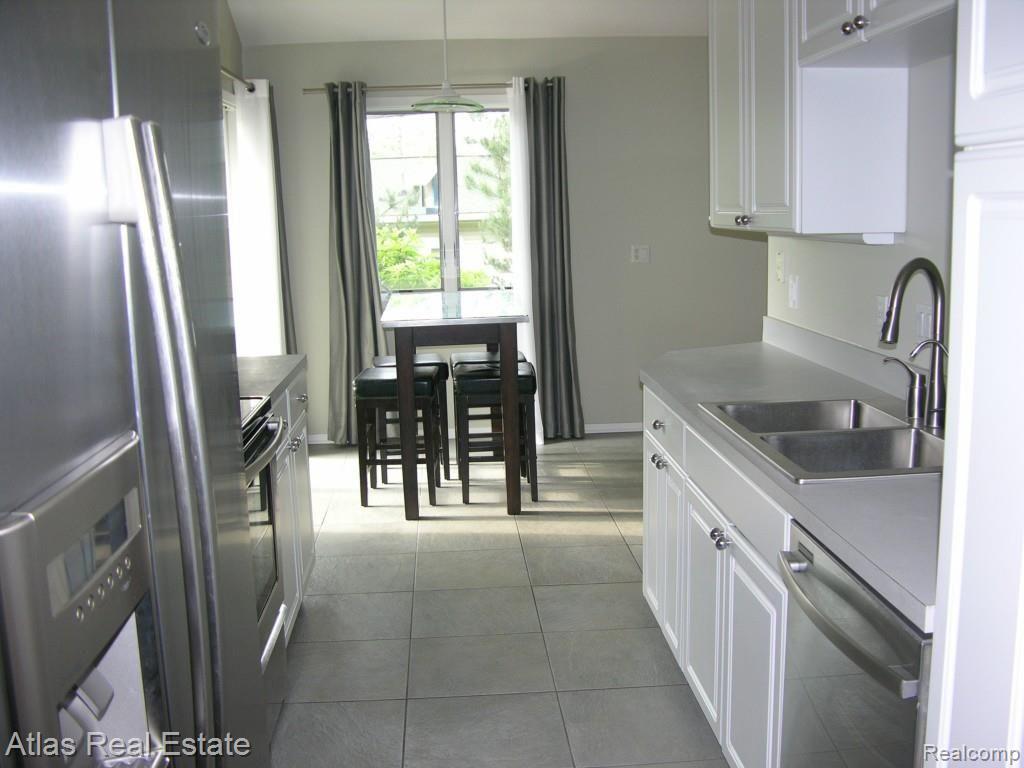 4990 Clarkston Road Clarkston, MI 48348 - Photo 13 of 28 kitchen 3.jpg