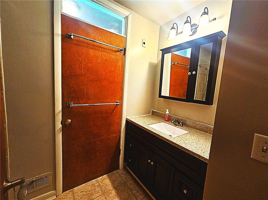 354 Marsh Road Pittsford, NY 14534 - Photo 12 of 16