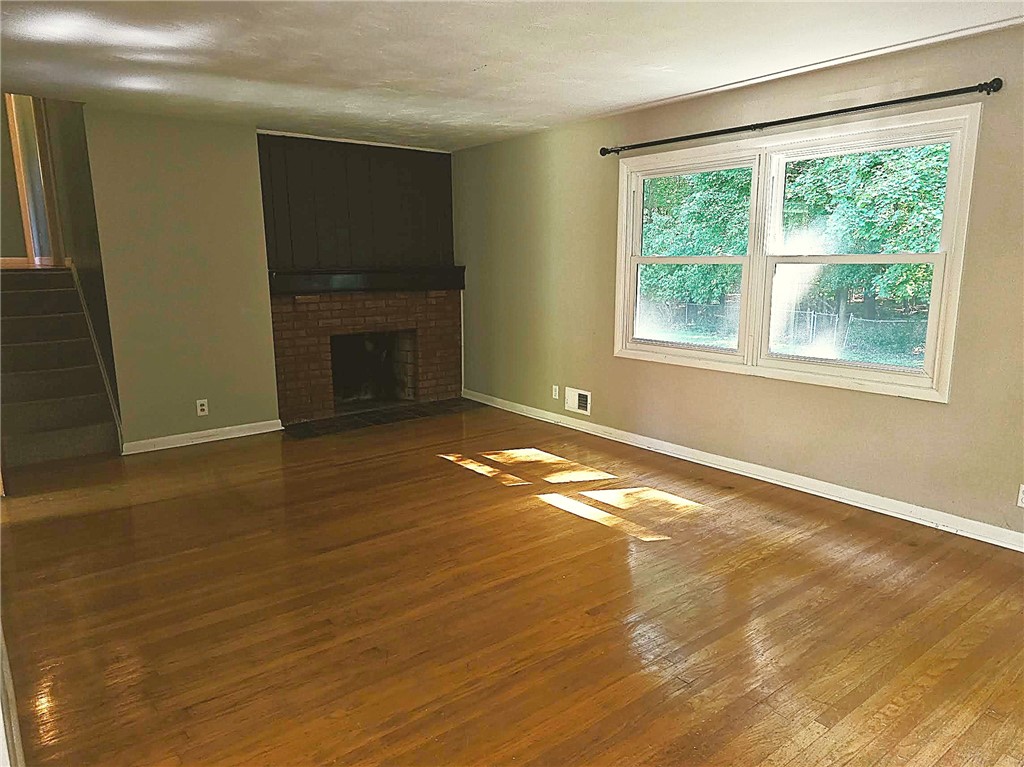 354 Marsh Road Pittsford, NY 14534 - Photo 3 of 16