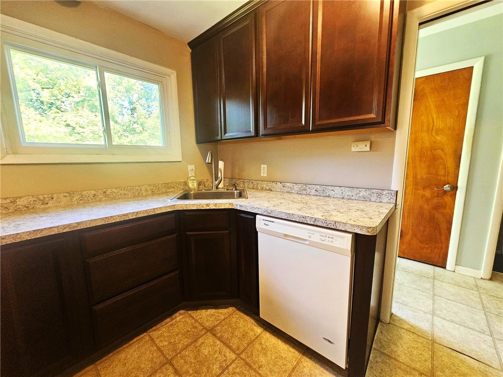 354 Marsh Road Pittsford, NY 14534 - Photo 6 of 16