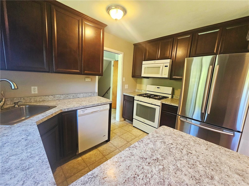 354 Marsh Road Pittsford, NY 14534 - Photo 7 of 16