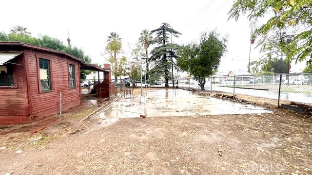 410 Pacific Riverside, CA 92507 - Photo 6 of 10 a view of back yard of the house