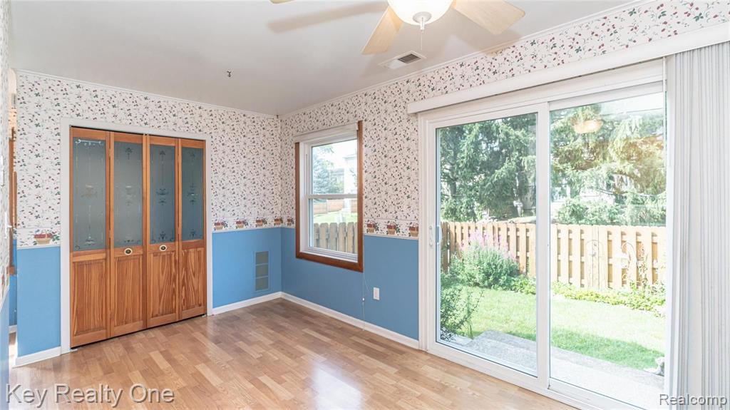 1034 Larson Court Rochester Hills, MI 48307 - Photo 6 of 15