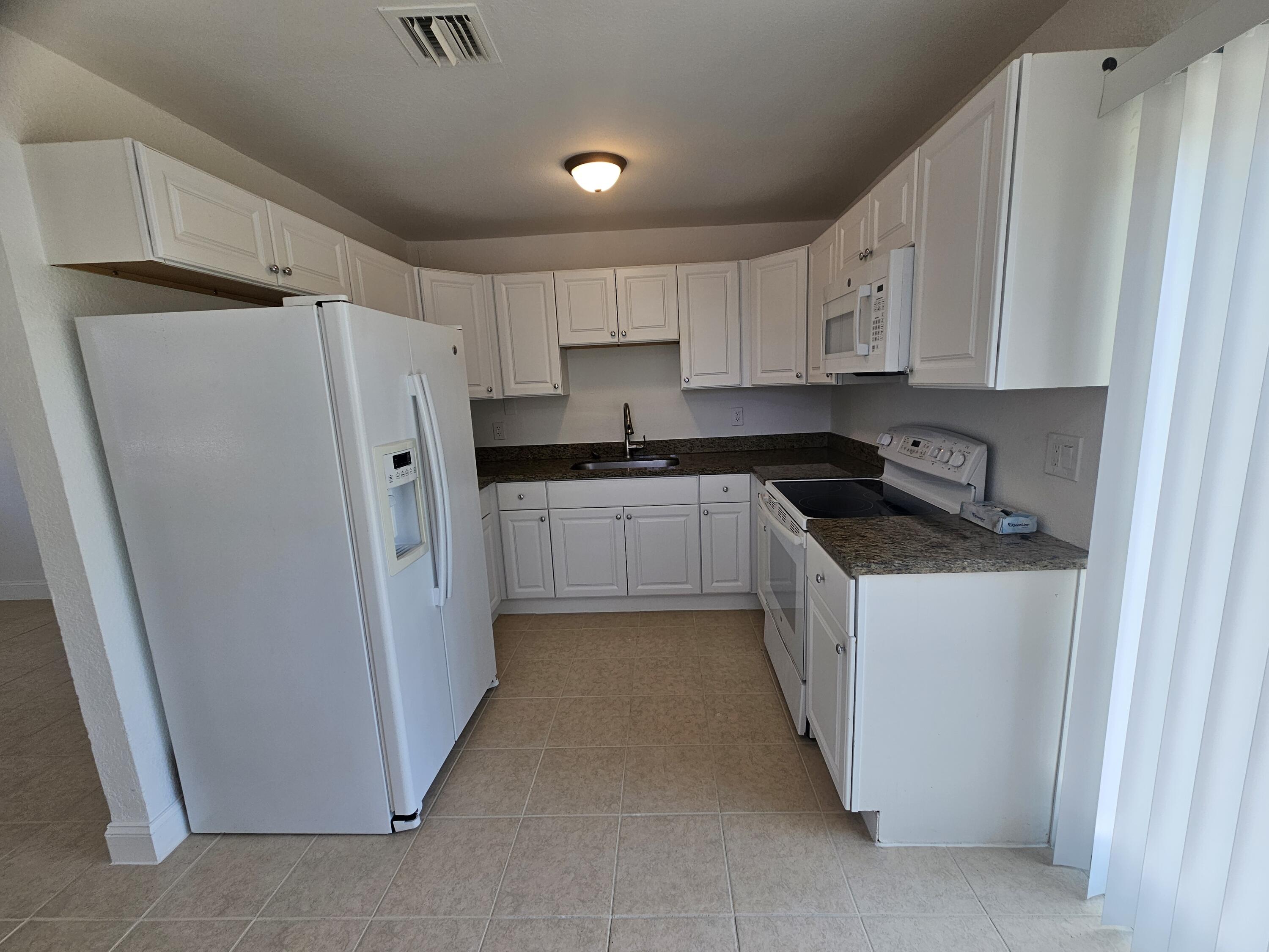 1605 West 10th Street Riviera Beach, FL 33404 - Photo 26 of 52 20260509_141119
