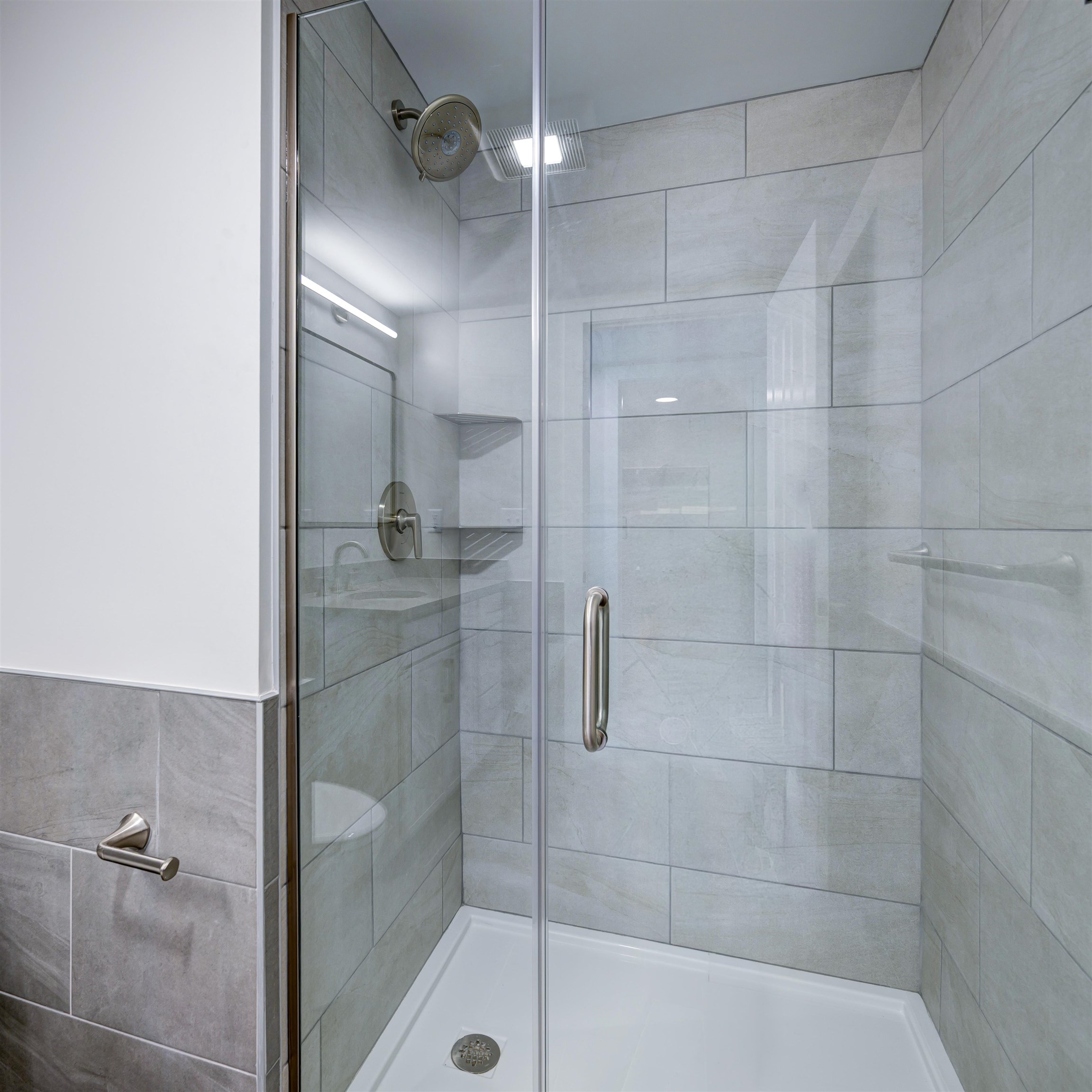 2059 Lafayette Road, Unit 203 Portsmouth, NH 03801 - Photo 17 of 26