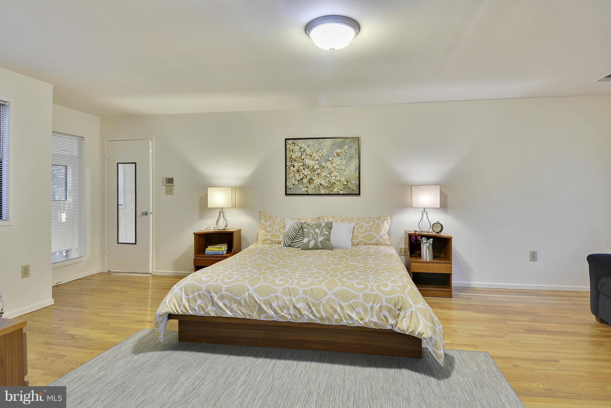 9407 Fernwood Road Bethesda, MD 20817 - Photo 16 of 30 Bedroom (Master)