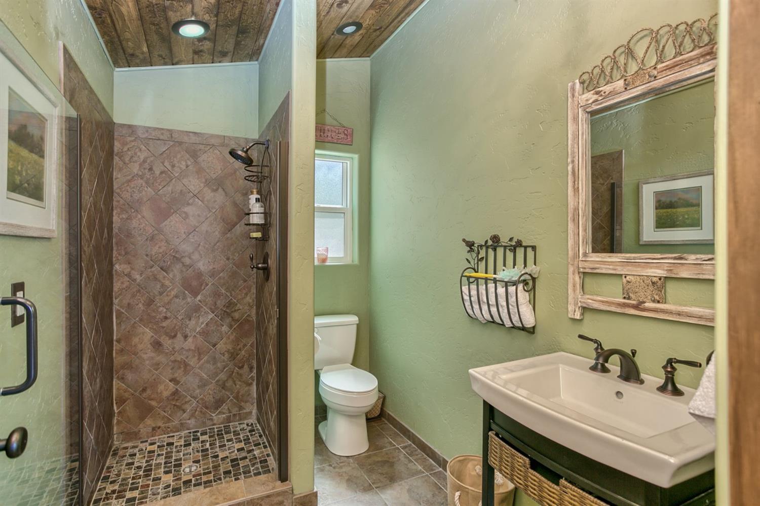 6500 Hillcrest Road Medford, OR 97504 - Photo 22 of 35 Additional Photo