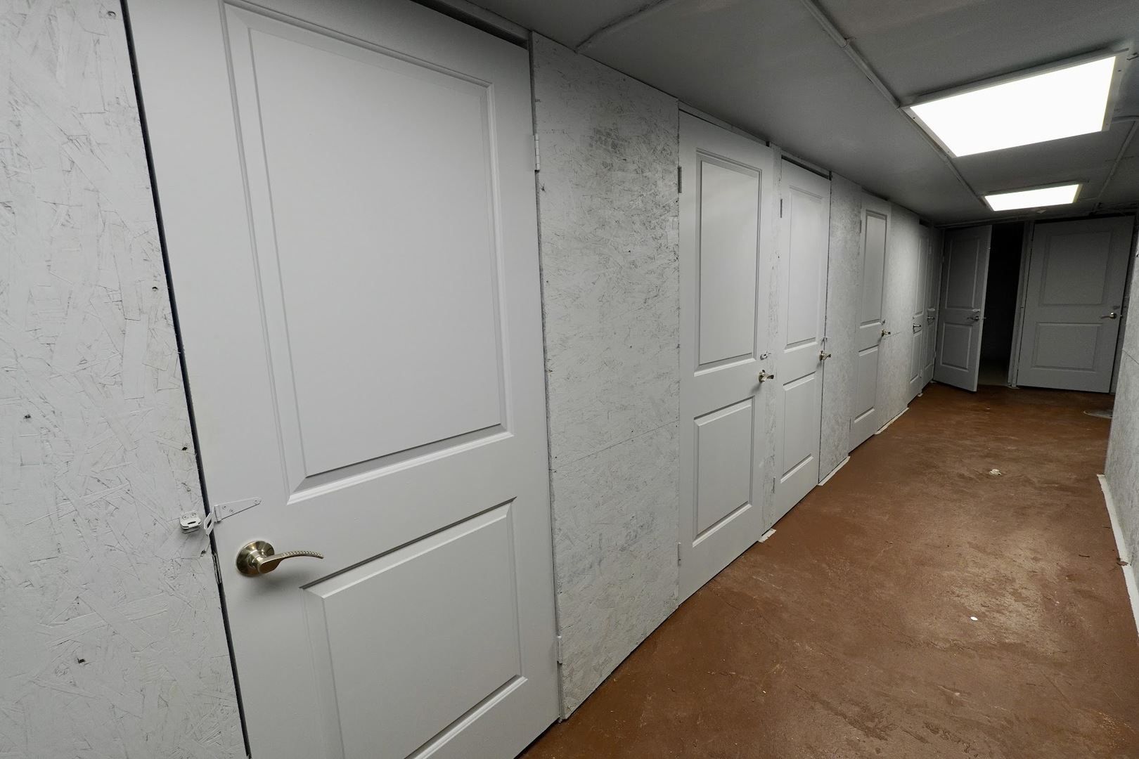 6707 South Artesian Avenue, Unit LL Chicago, IL 60629 - Photo 12 of 15 a view of a hallway