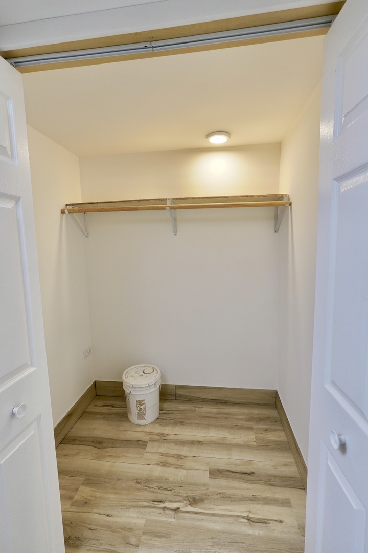 6707 South Artesian Avenue, Unit LL Chicago, IL 60629 - Photo 9 of 15 a view of small space