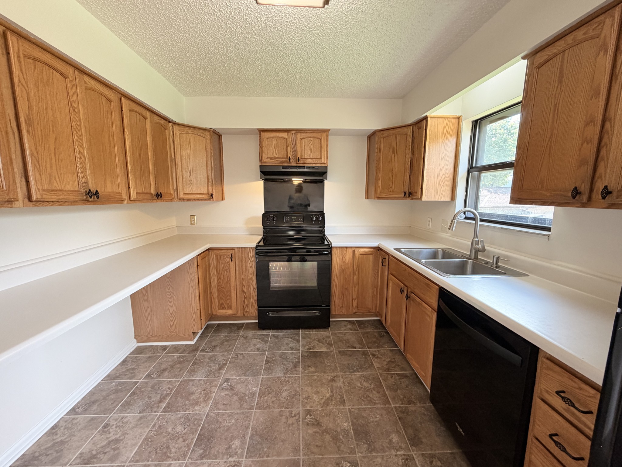 303 Paragon Mills Road Nashville, TN 37211 - Photo 2 of 22 Gallery Image 2