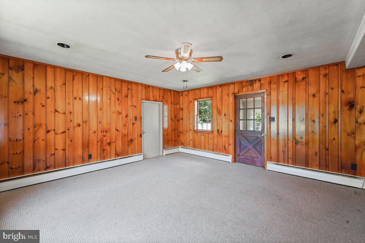 327 South Waterloo Road Devon, PA 19333 - Photo 12 of 36 Family Room with Access to the Garage
