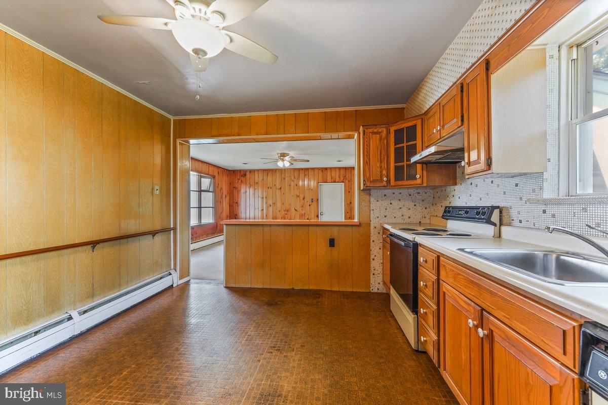 327 South Waterloo Road Devon, PA 19333 - Photo 16 of 36 Kitchen Open to the Family Room