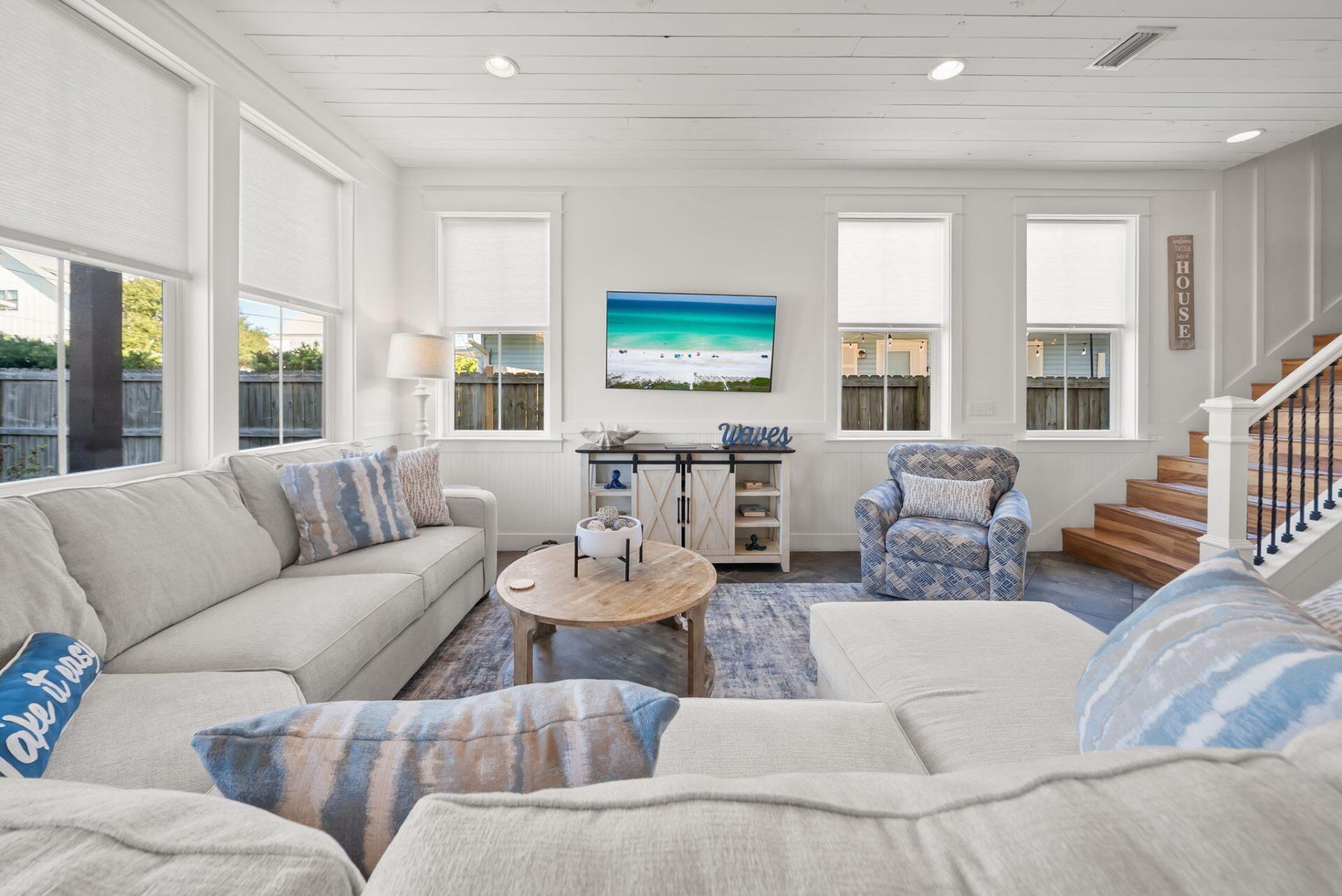 85 Cobia Street Destin, FL 32541 - Photo 18 of 59 20-living-room-destin-beach-house