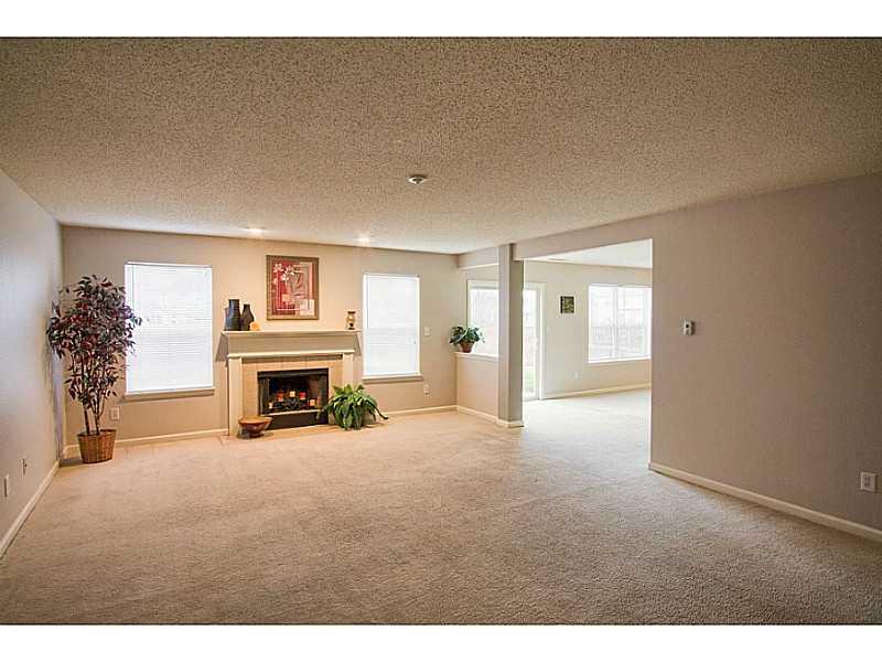 4327 Raintree Road Indianapolis, IN 46234 - Photo 4 of 20