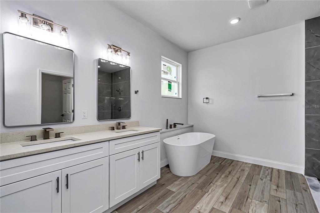 16276 Southwest 17th Terr Road Ocala, FL 34473 - Photo 5 of 44