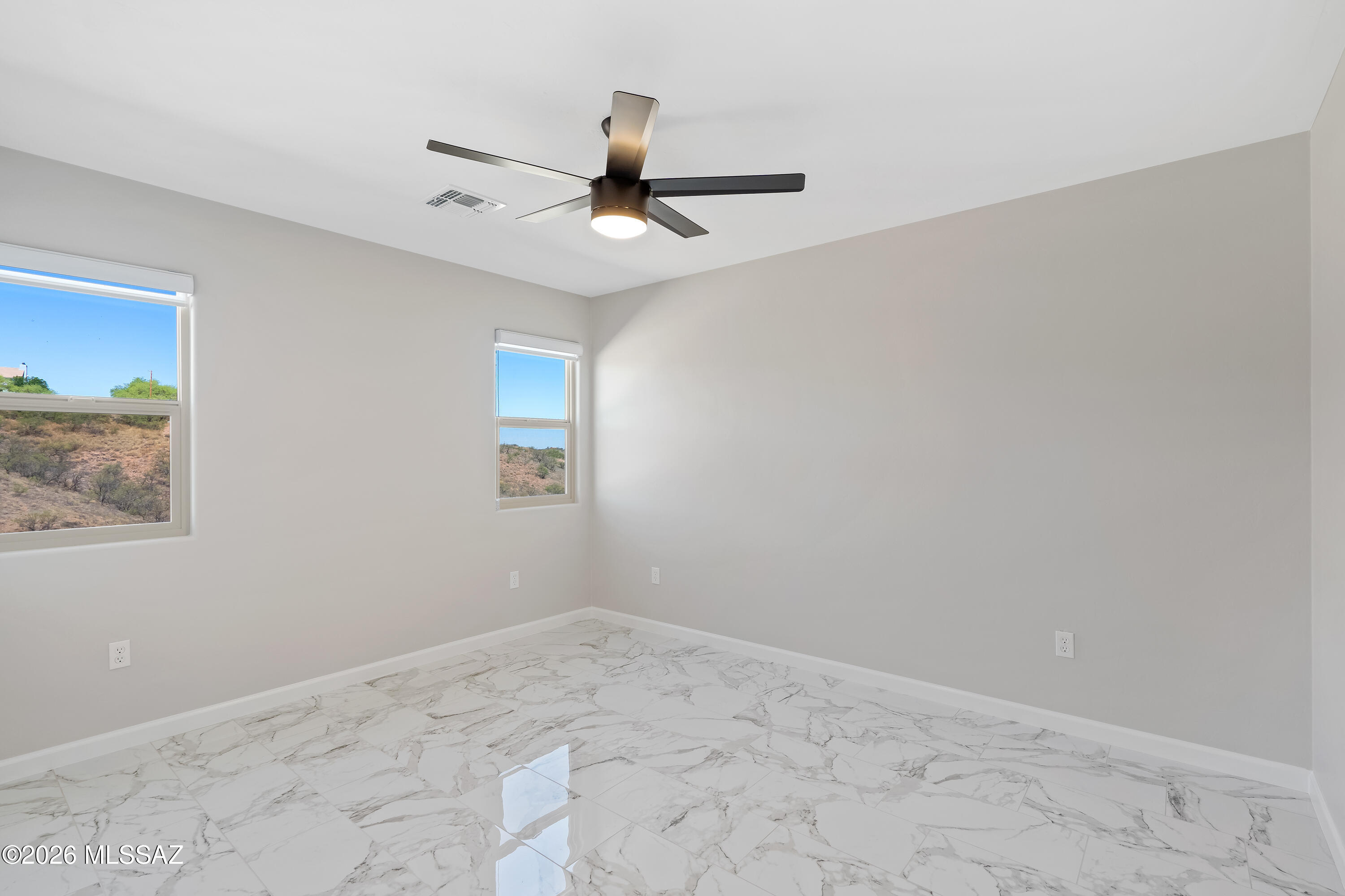 979 Calle Amarillo Rio Rico, AZ 85648 - Photo 26 of 47 2 Interiors-21