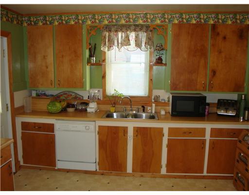 720 Morgantown Road Uniontown, PA 15401 - Photo 14 of 15 Kitchen.