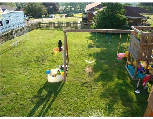 720 Morgantown Road Uniontown, PA 15401 - Photo 7 of 15 Yard/Garden.
