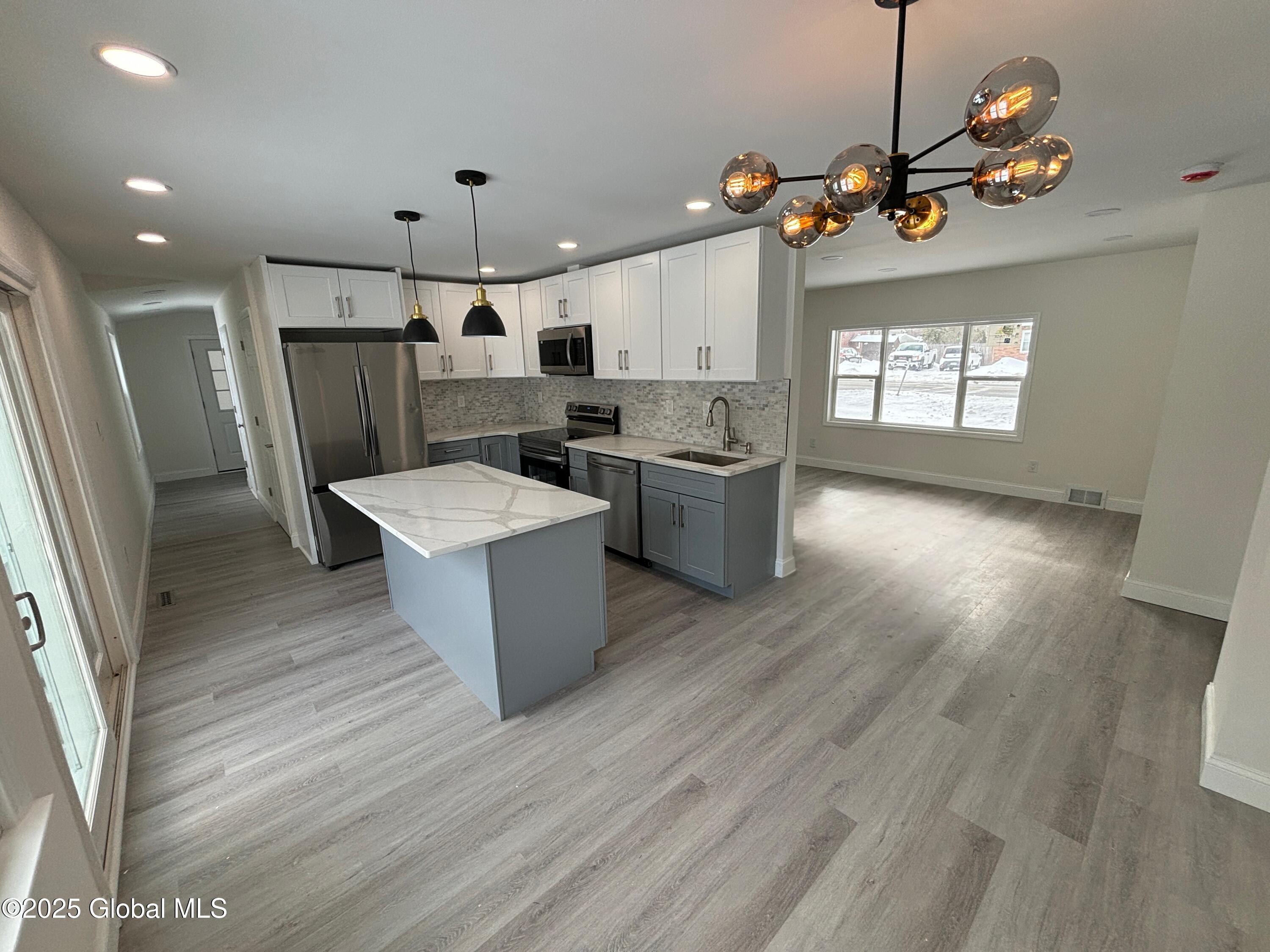 237 Old Niskayuna Road Colonie, NY 12110 - Photo 17 of 52 Facetune_19-02-2025-19-56-34